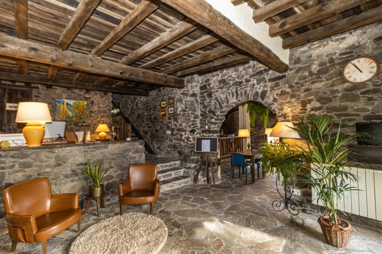 El Querol Vell Hotel Borreda Luaran gambar