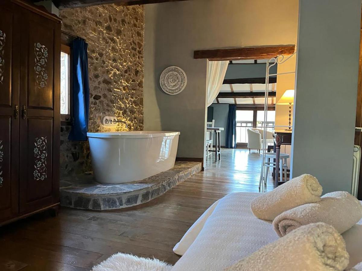 El Querol Vell Hotel Borreda Luaran gambar