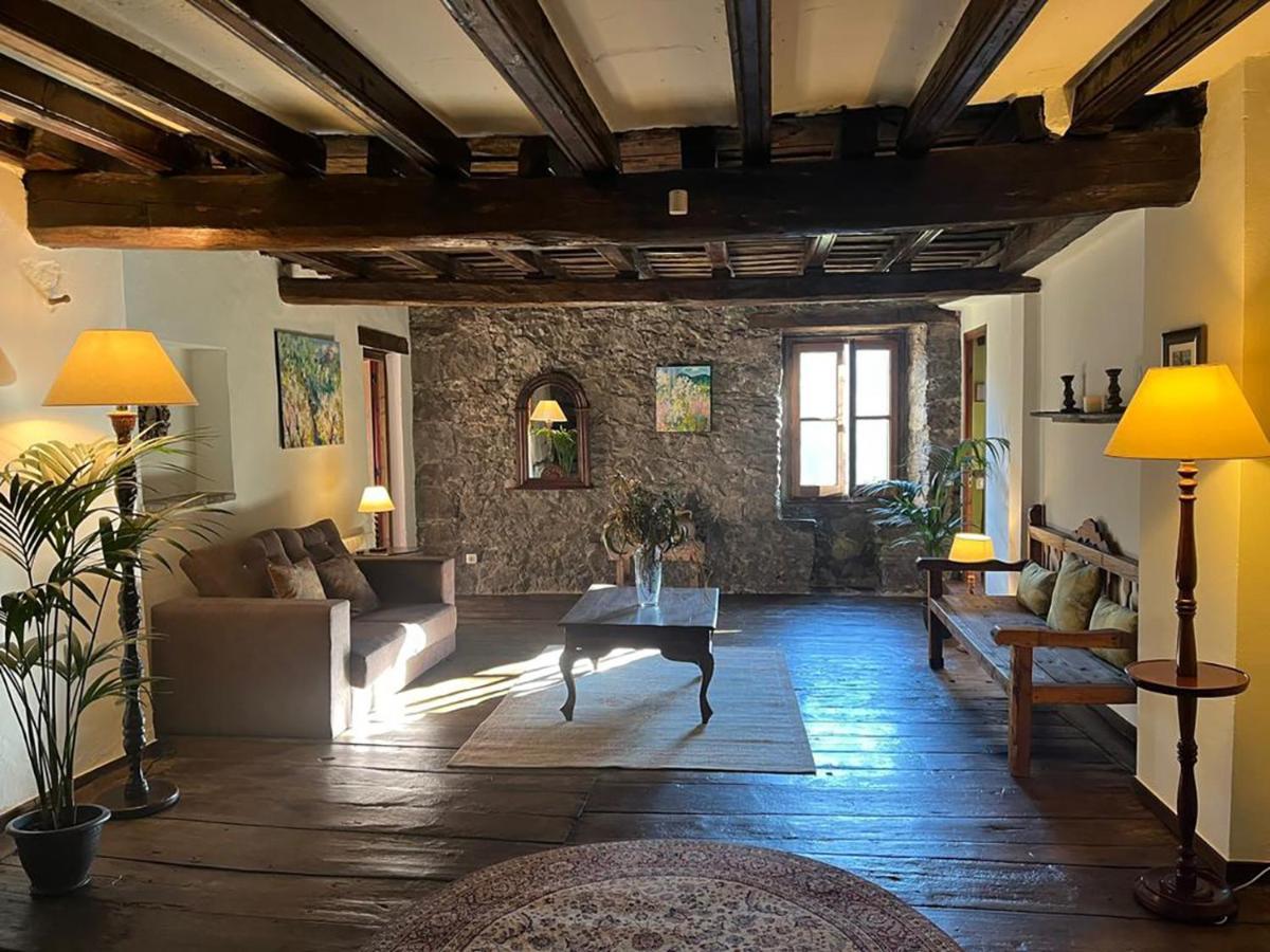 El Querol Vell Hotel Borreda Luaran gambar